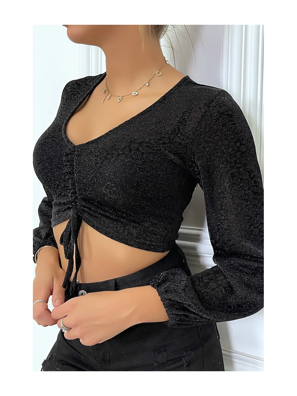 Black Long Sleeve Leopard Print Sequin Crop Top.