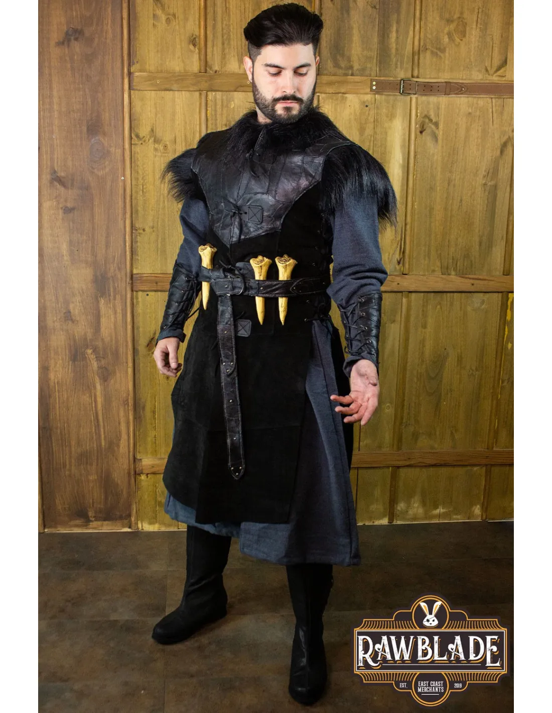 Pourpoint long en cuir de corbeau, style viking ⚔️ Boutique Épées